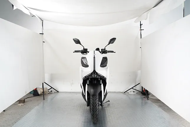 Скутер X-MOTORS CYCLONE PRO